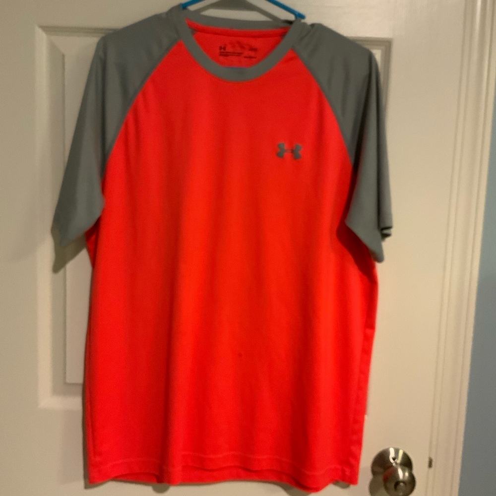 Under Armour Large HEAT GEAR ORANGE